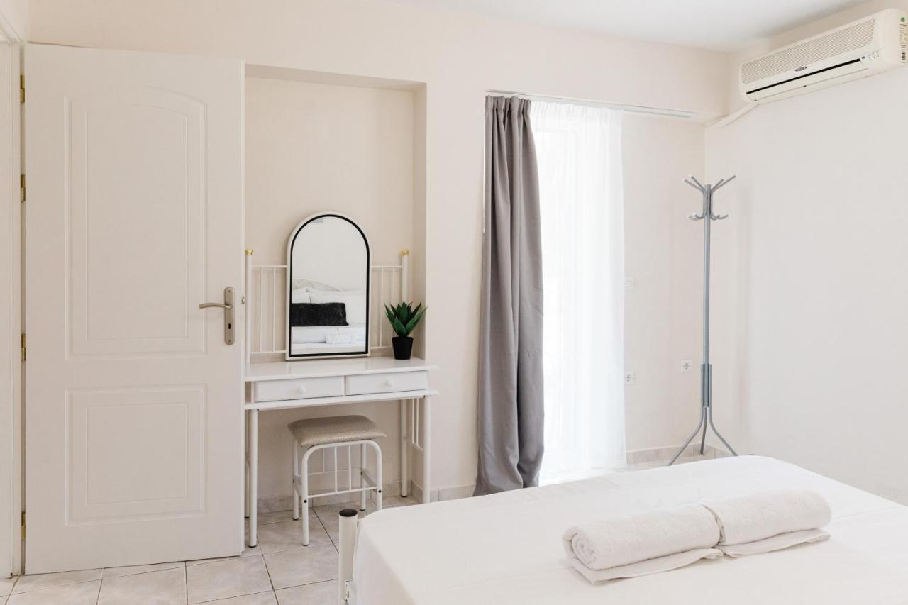 Alexandros Apartments Nydri Екстер'єр фото